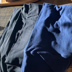 Aerie Black High-Rise Leggings three pairs
2 black one blue